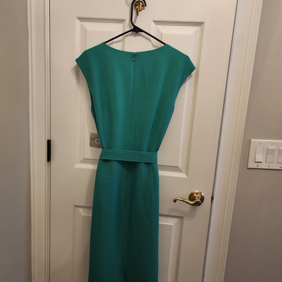 Green women’s size 14 dress knee high back zipper sleeveless cute NWT from Macys - Picture 1 of 3